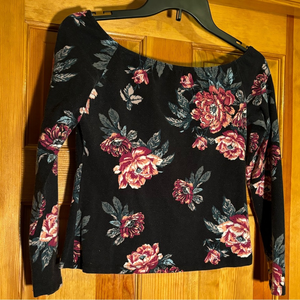 Charlotte Russe, black floral off the shoulder top size medium